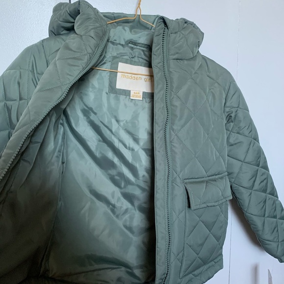 New Madden Girl quilted kids jacket in sage green,size 6/6X - Picture 2 of 8